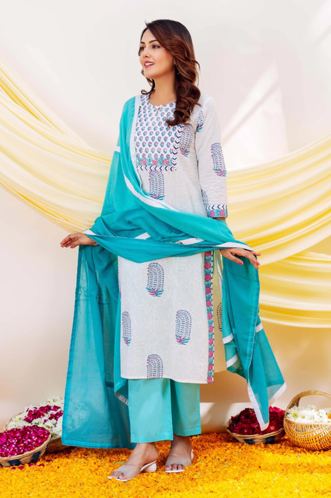 Missprint Ayesha Printed Kurta & Straight Pant Set