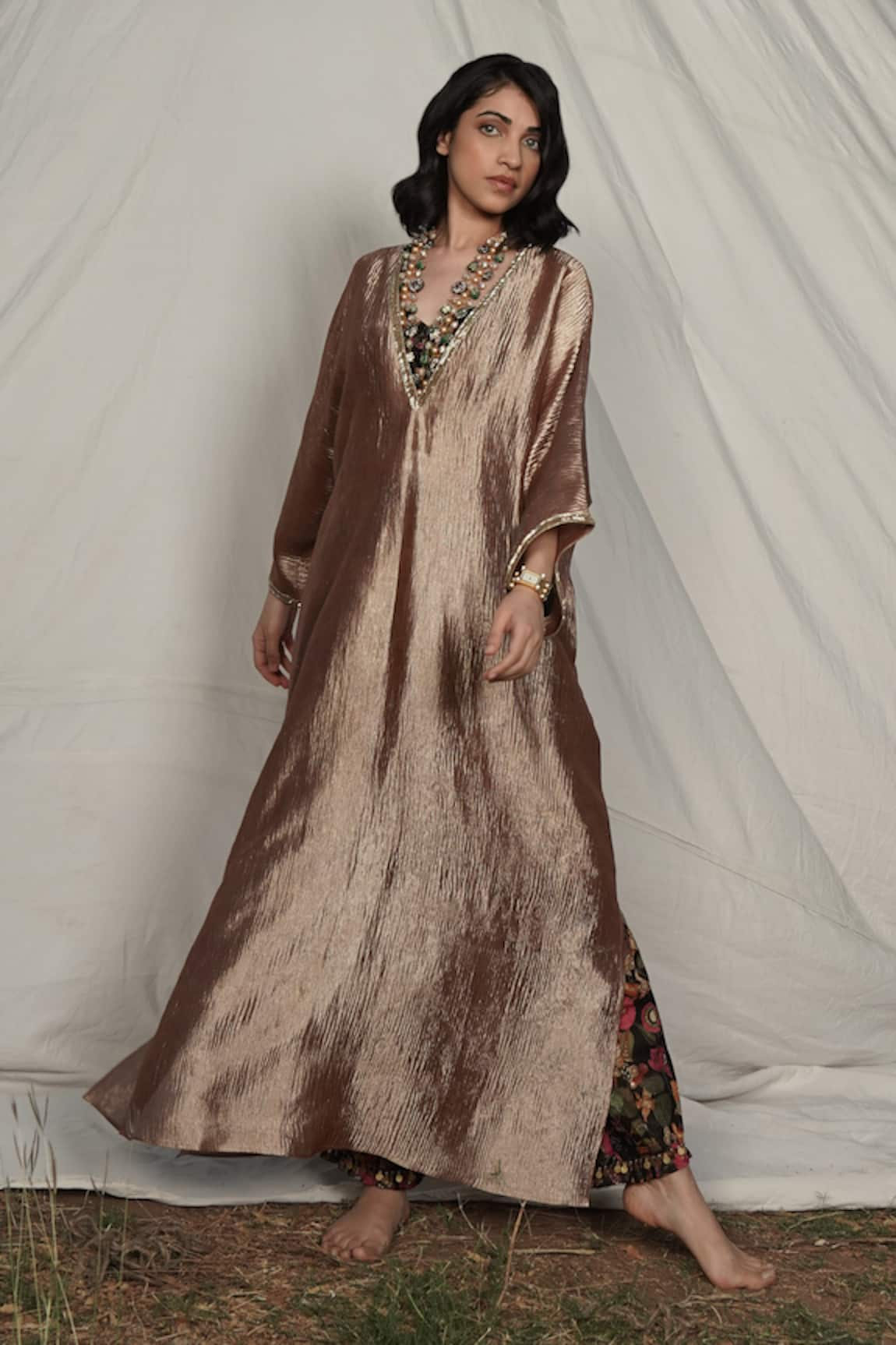 MANSI GAJJAR Parveen Textured Kaftan Printed Pant Set