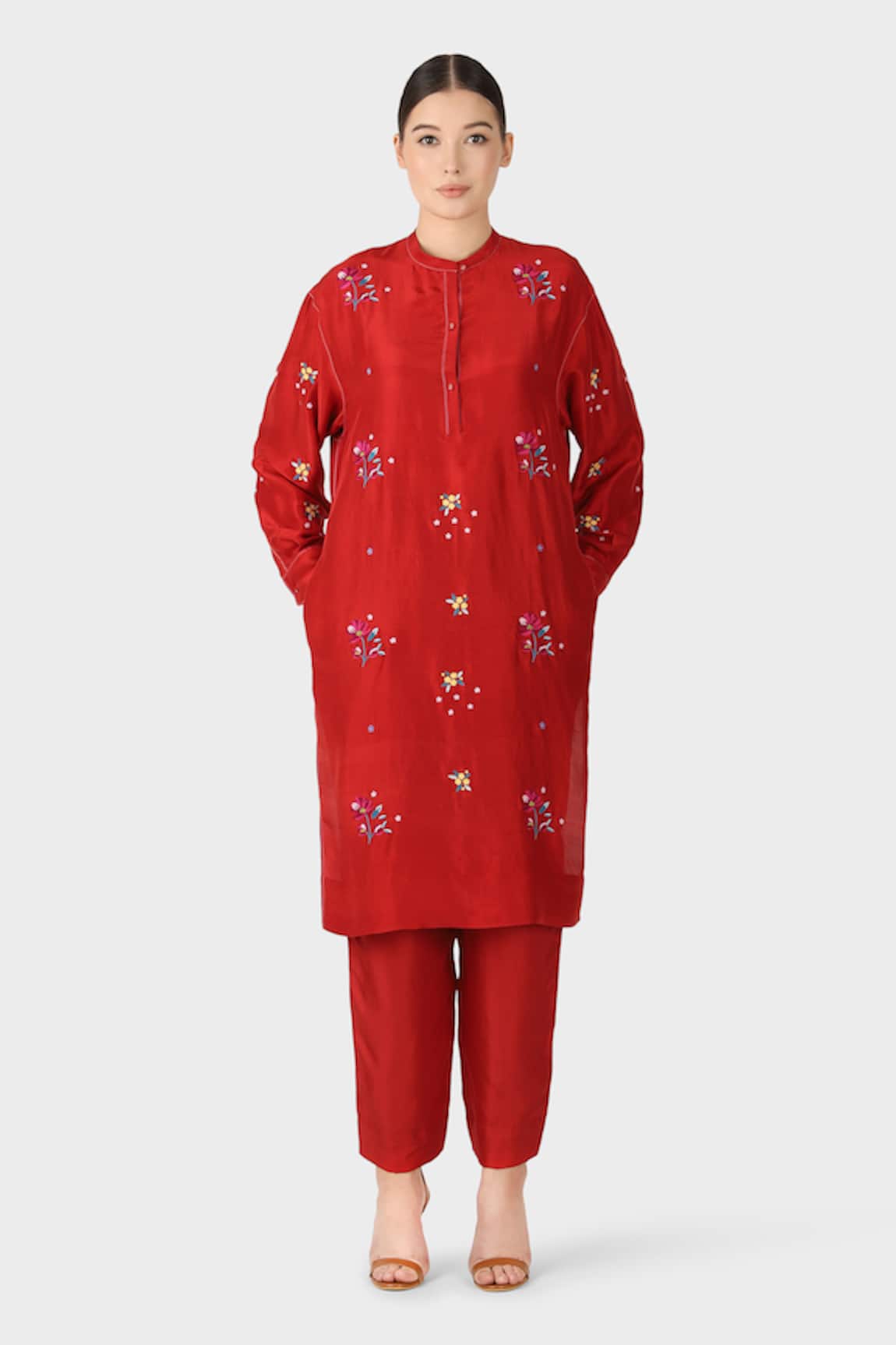 Laite Floral Resham Embroidered Kurta With Pant 