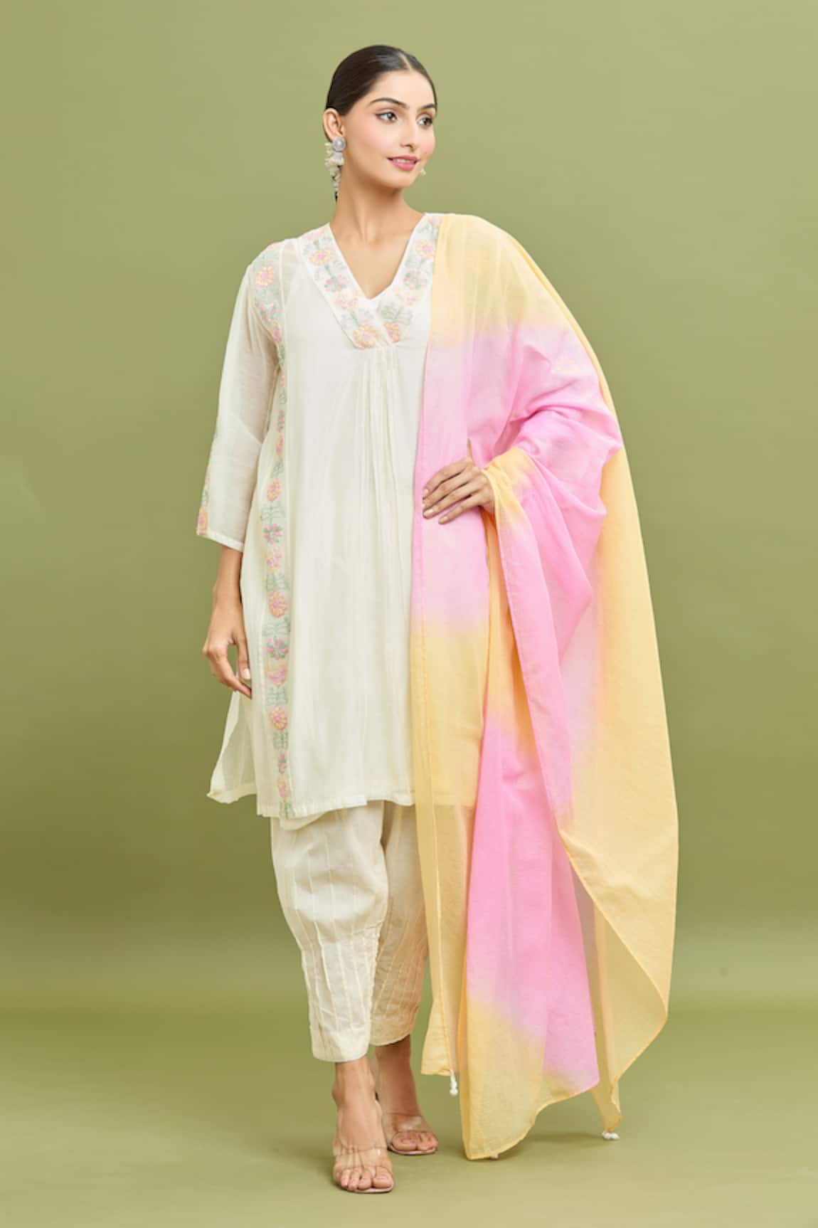 Jyoti Bansal Floral Panelled Embroidered Kurta Set