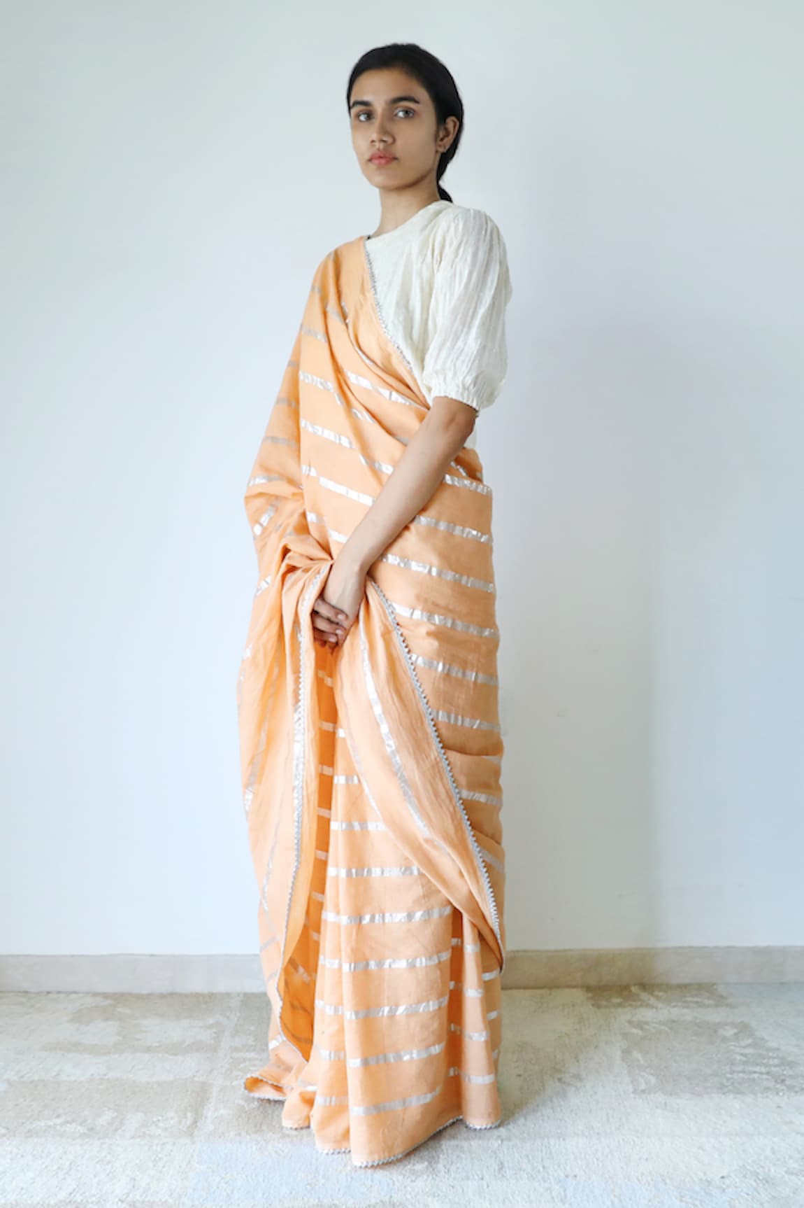 Merakus Zari Stripe Pattern Saree