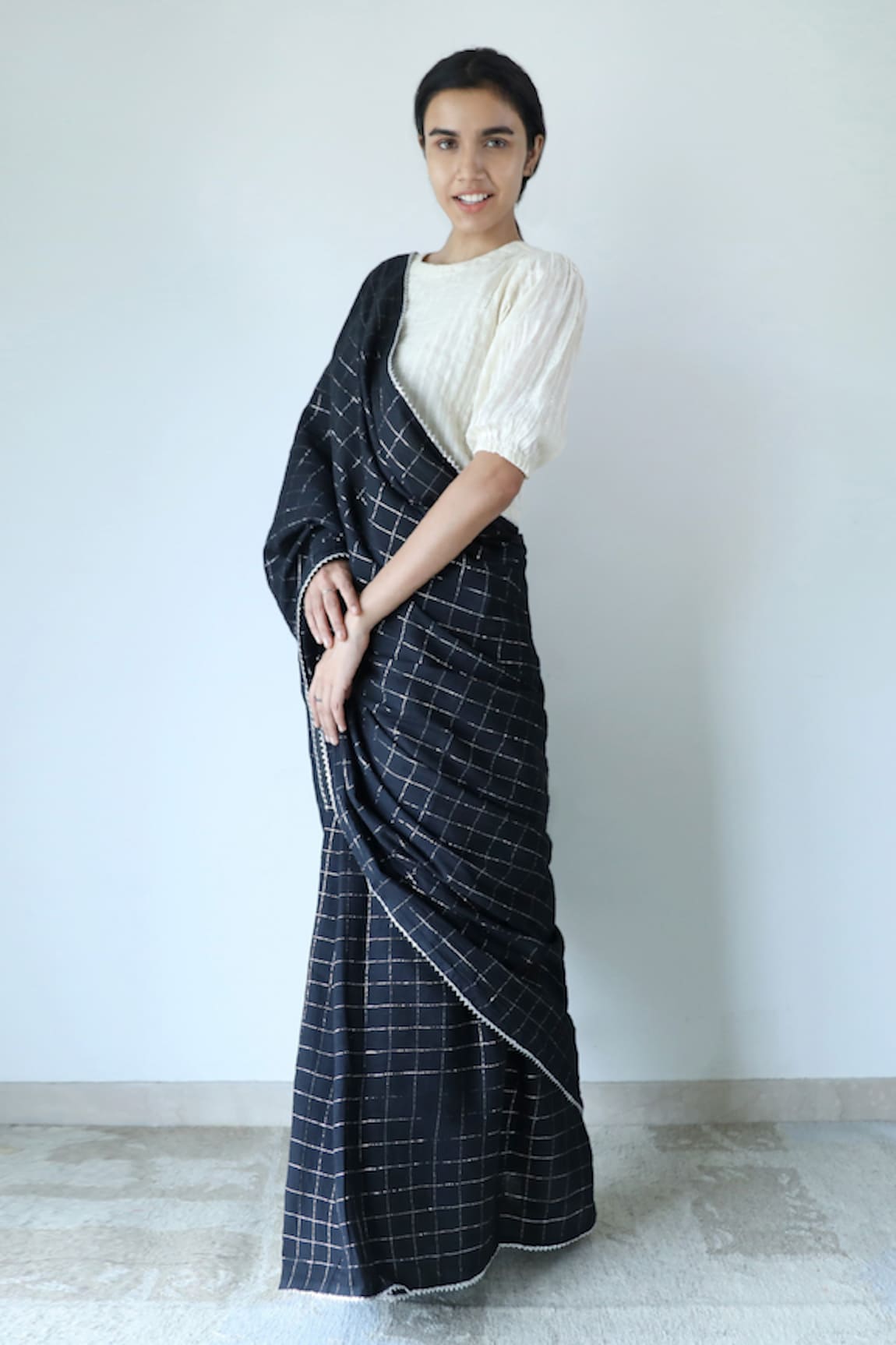 Merakus Zari Chequered Pattern Saree