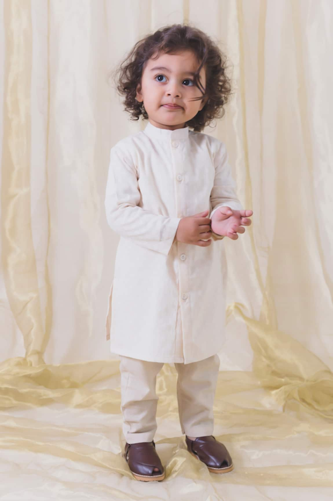 Tiber Taber Fleur Self Design Kurta Set