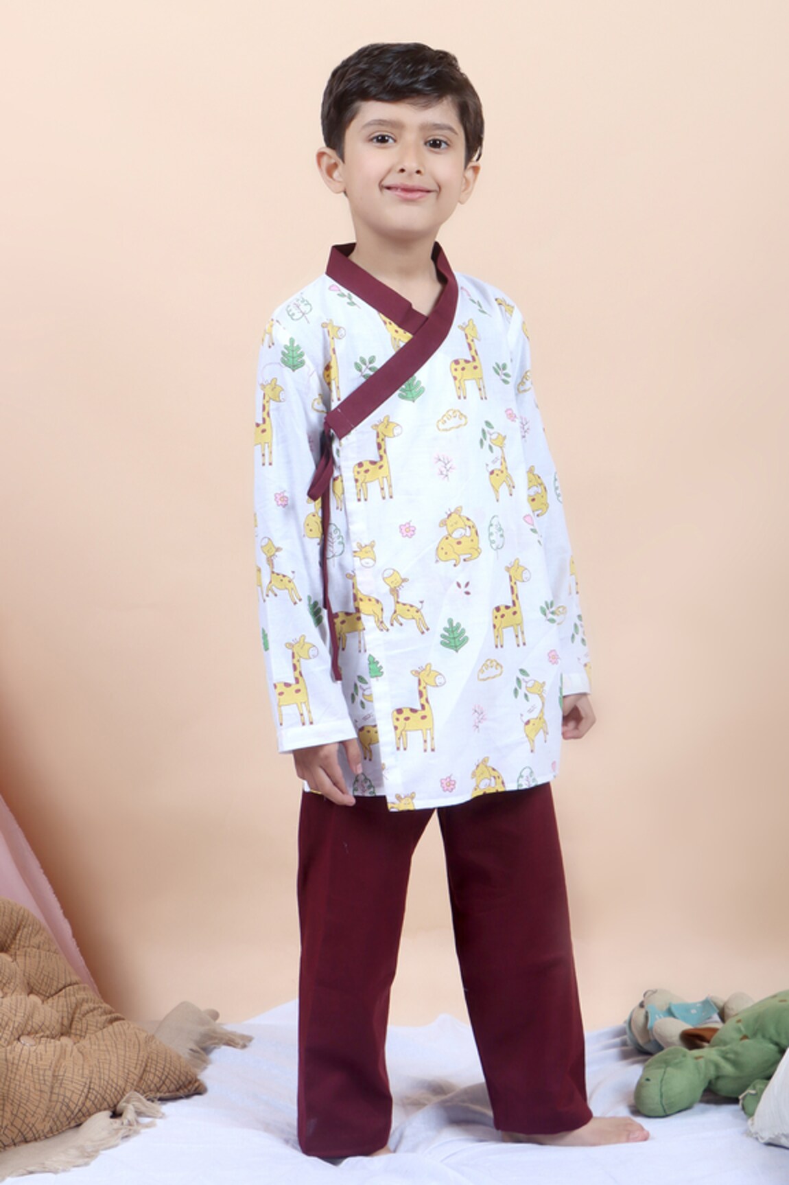 Kalp Lazy Giraffe Print Kurta With Pant