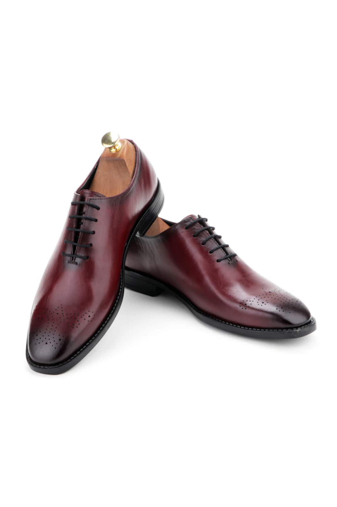 IVRAH Duke Bordo Lace Up Cutwork Brogue Shoes