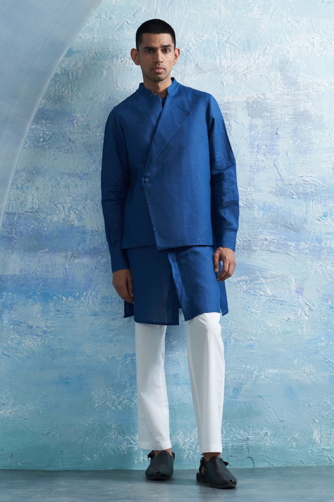 Charkhee Linen Solid Bundi Kurta Set