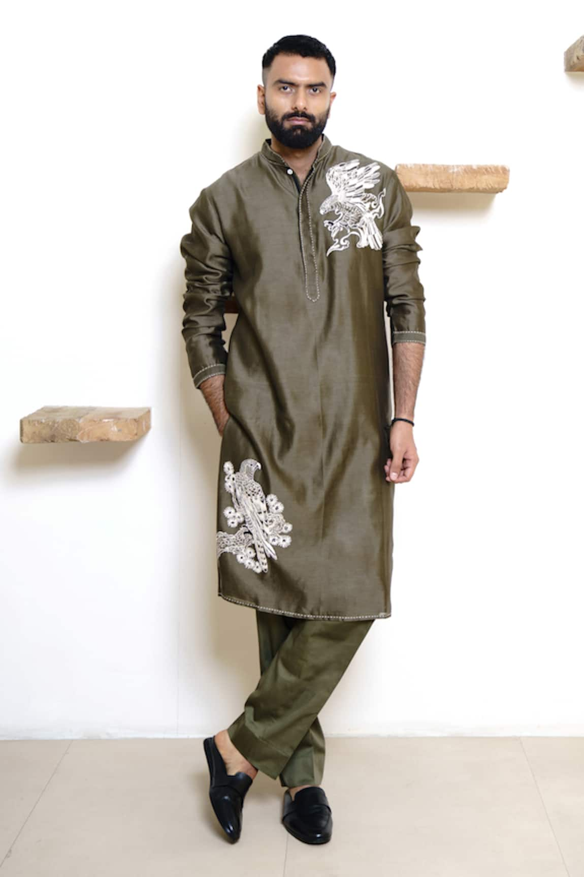 WABI SABI BY ANSHUM-RITESH Eagle Flight Placement Embroidered Kurta Set