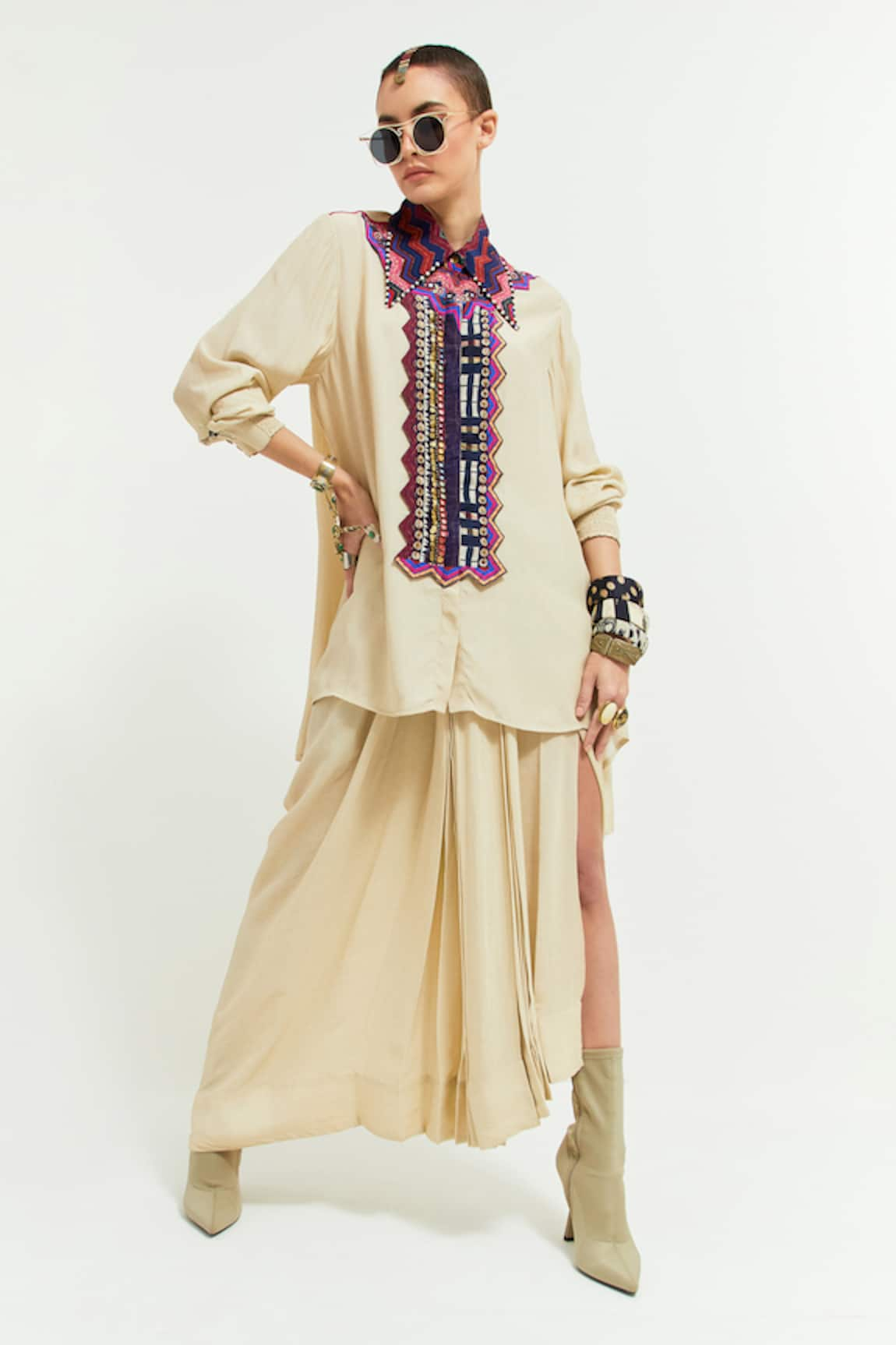 Aseem Kapoor Atri Tribal Embroidered Placket Shirt With Skirt