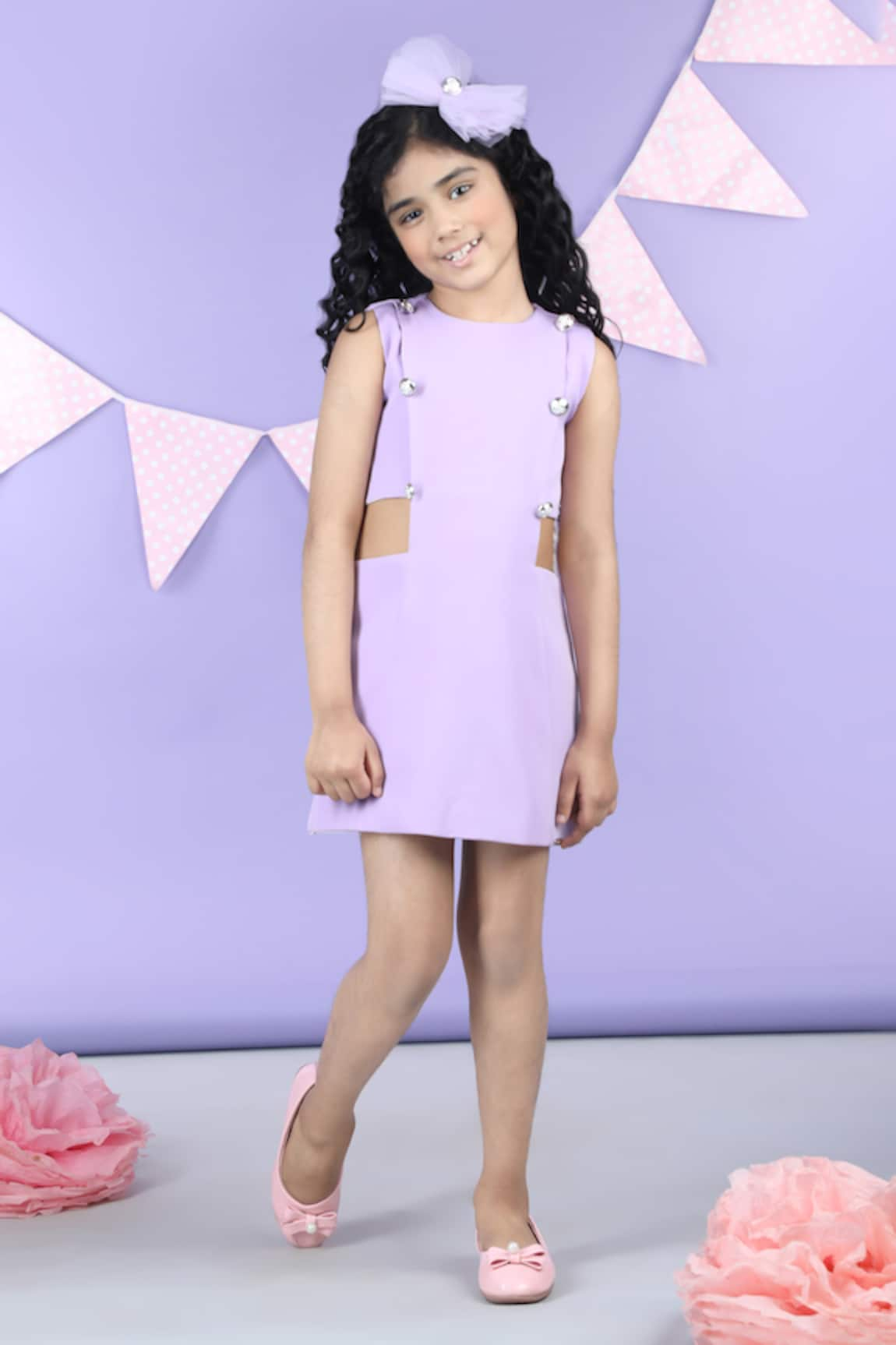 The little celebs Solid Sleeveless Straight Dress