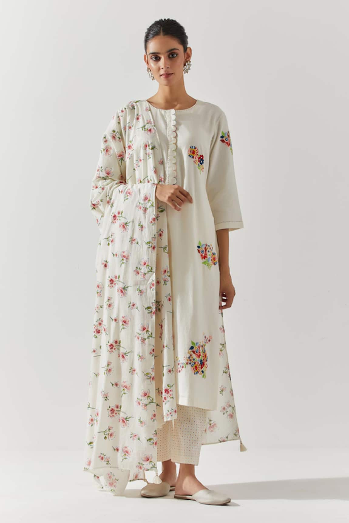 Label Earthen Floral Embroidered Kurta Pant Set