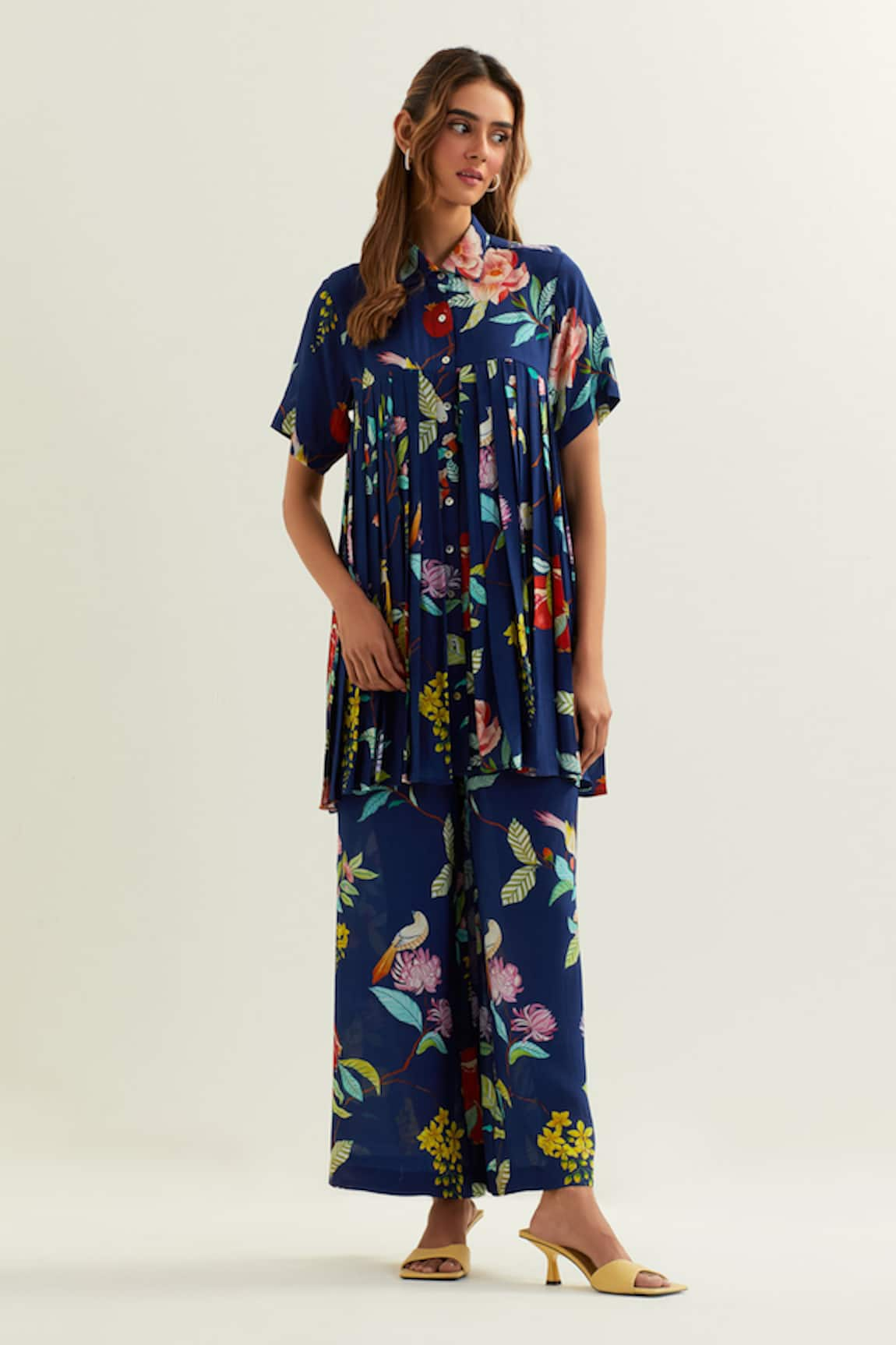 Label Earthen Keid Floral Pattern Tunic Pant Co-ord Set