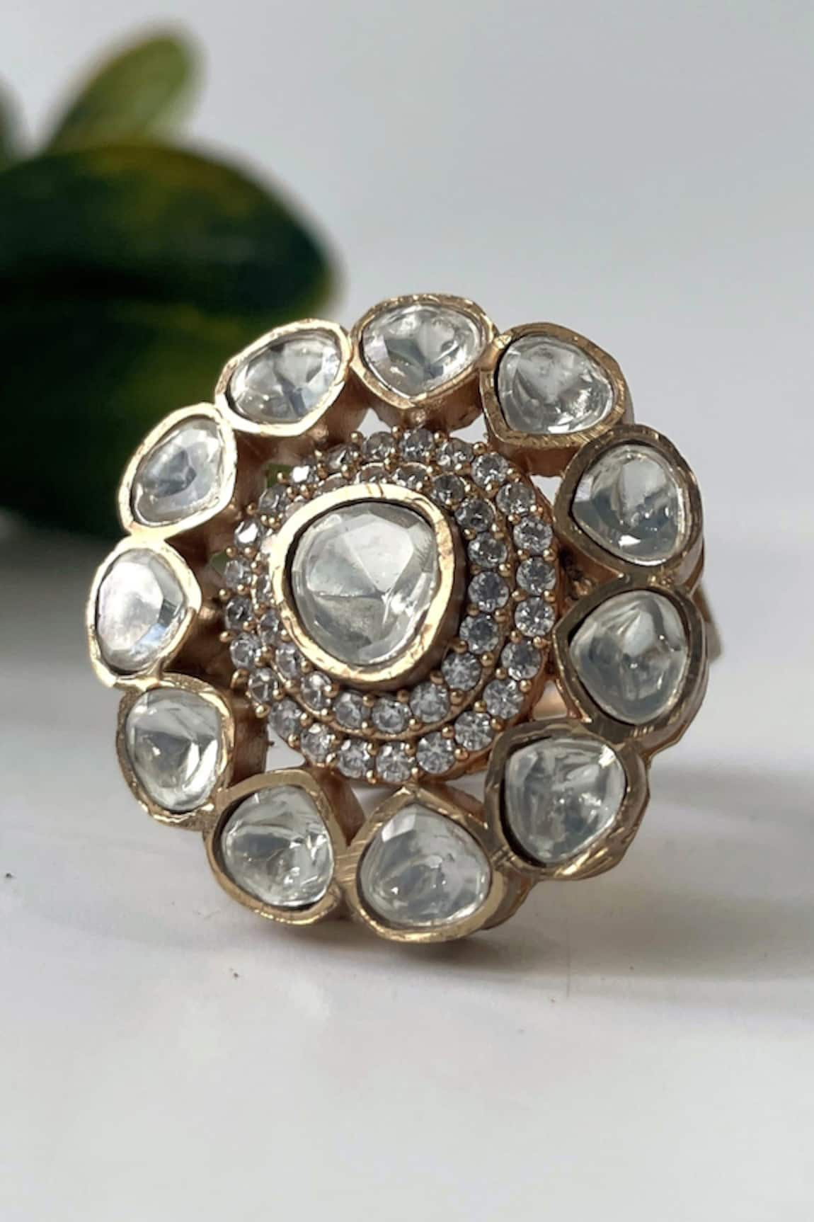 Studio6 Jewels Zircon Embellished Ring