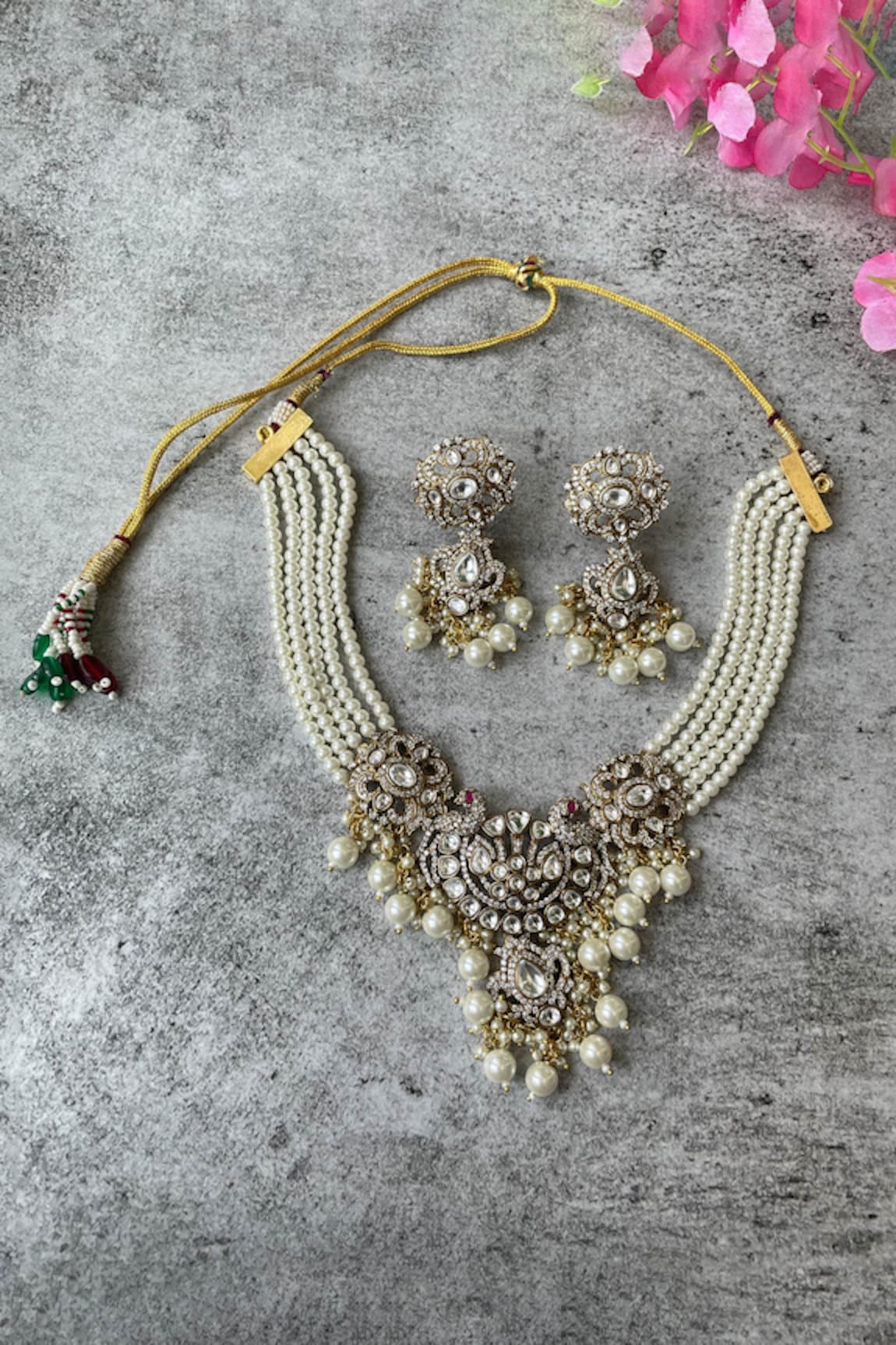 Studio6 Jewels Kundan Embellished Pendant Necklace Set