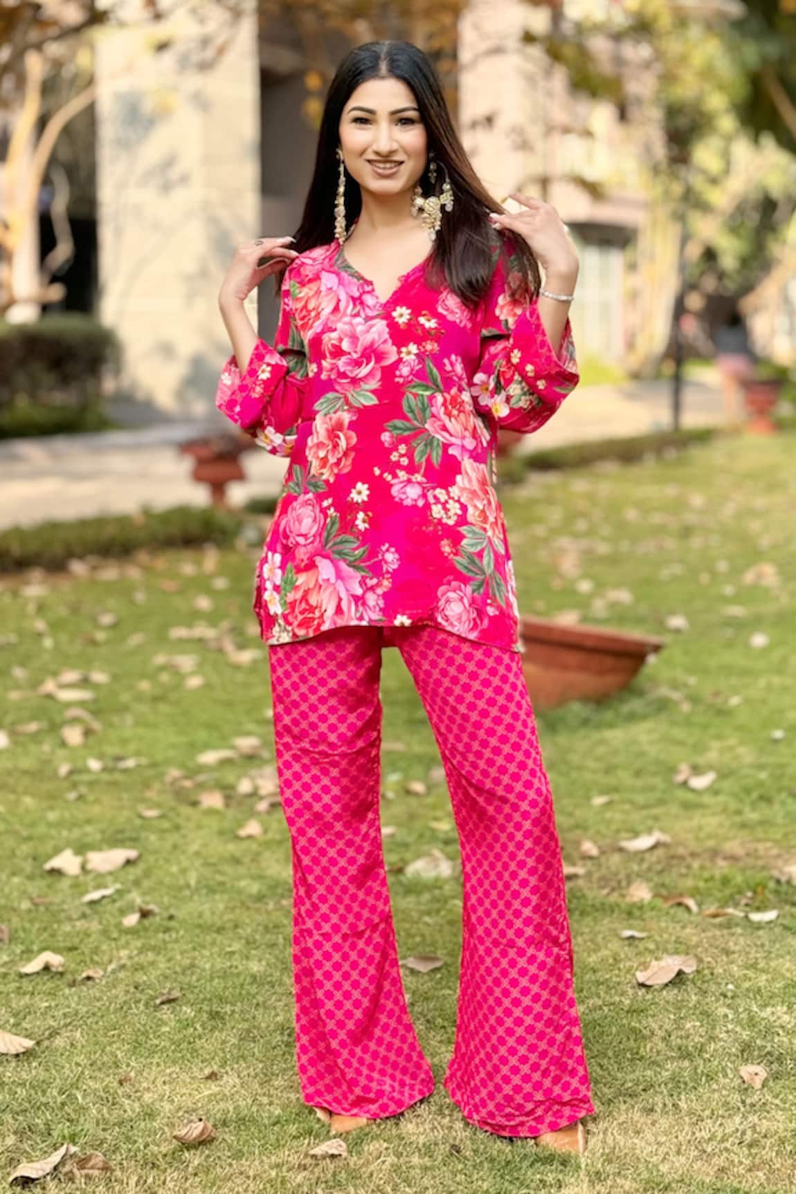 Be Chic Orchid Flora Print Top With Bootcut Pant