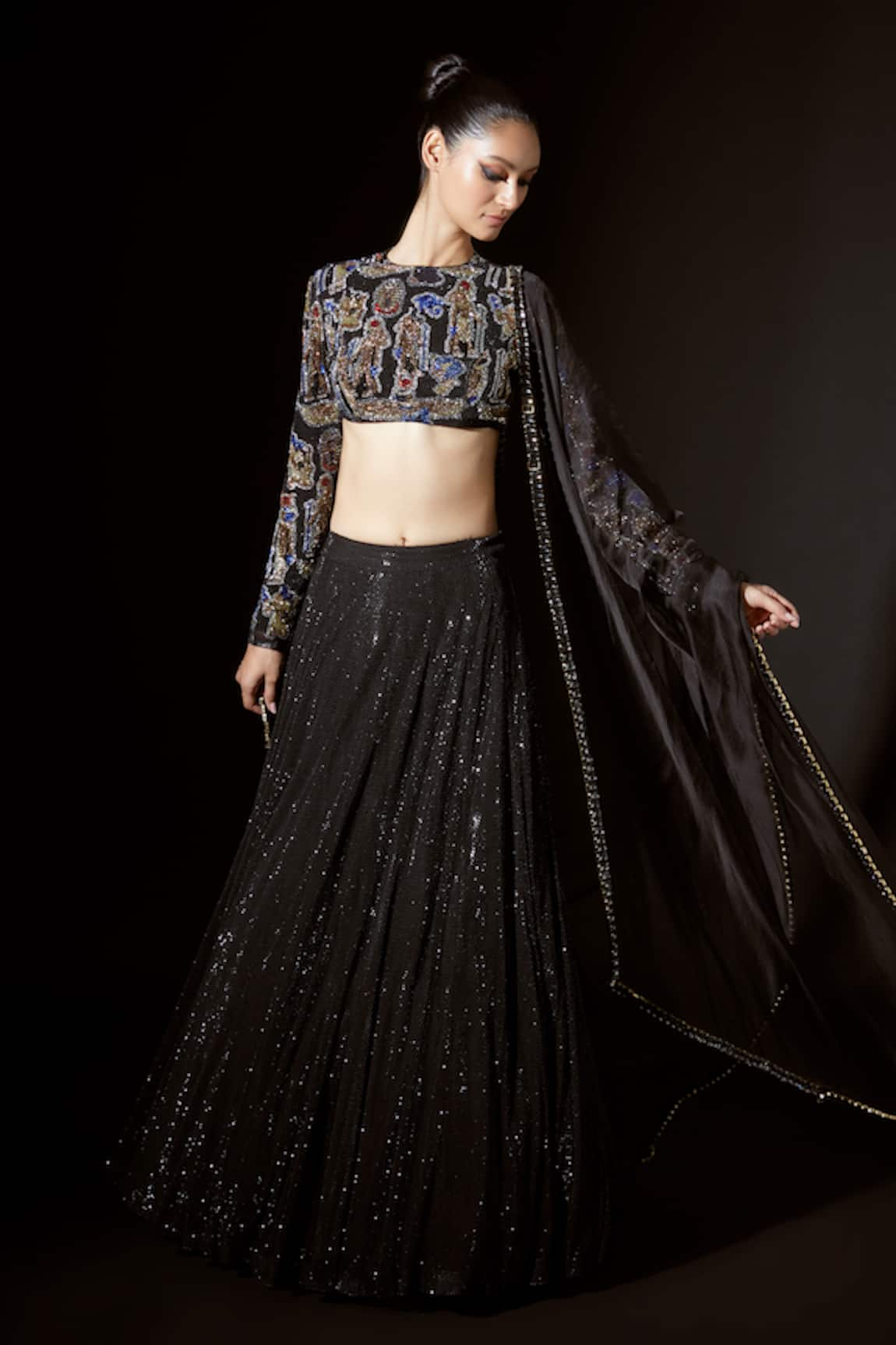 Itrh Figurine Flow Crystal Embellished Blouse Lehenga Set