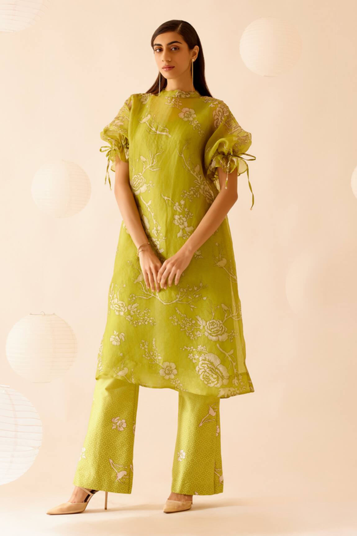 Bunka Bia Rosa Print Kurta With Camisole