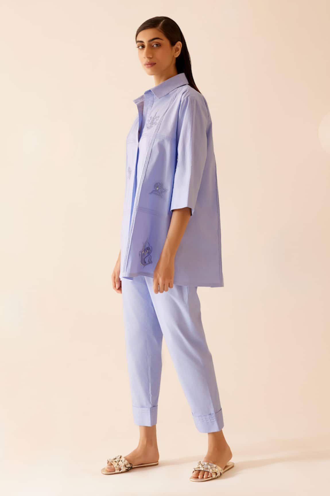 Bunka Neela Solid Pintucked Hem Straight Pant