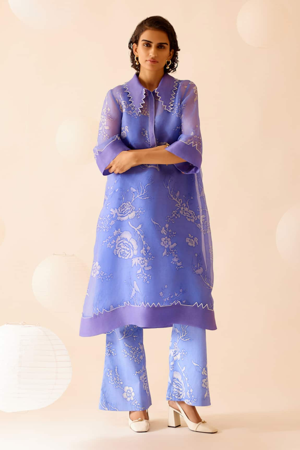 Bunka Tara Floral Embroidered Kurta With Pant