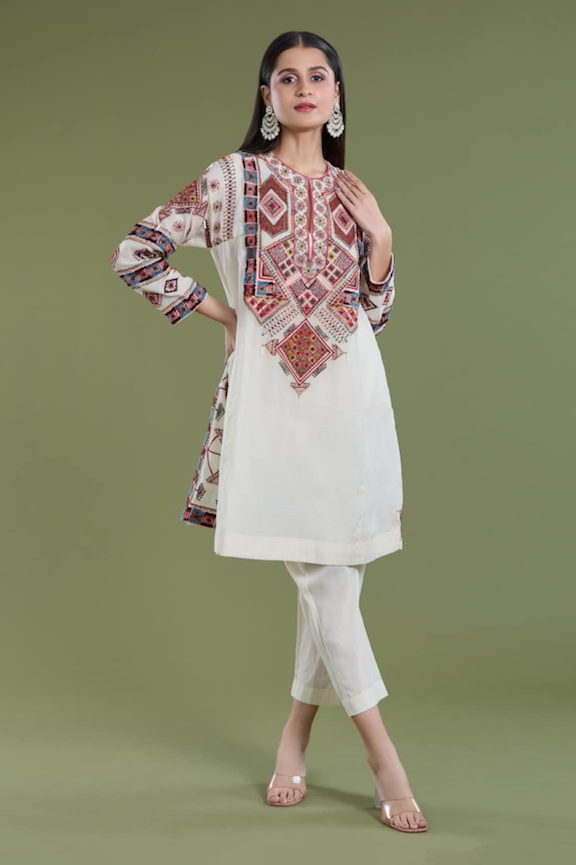 Divya Sheth Geometric Embroidered Kurta & Pant Set