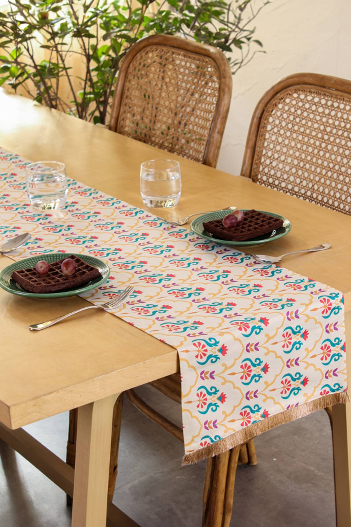 House This Pushp Floral Jaali Print Table Runner