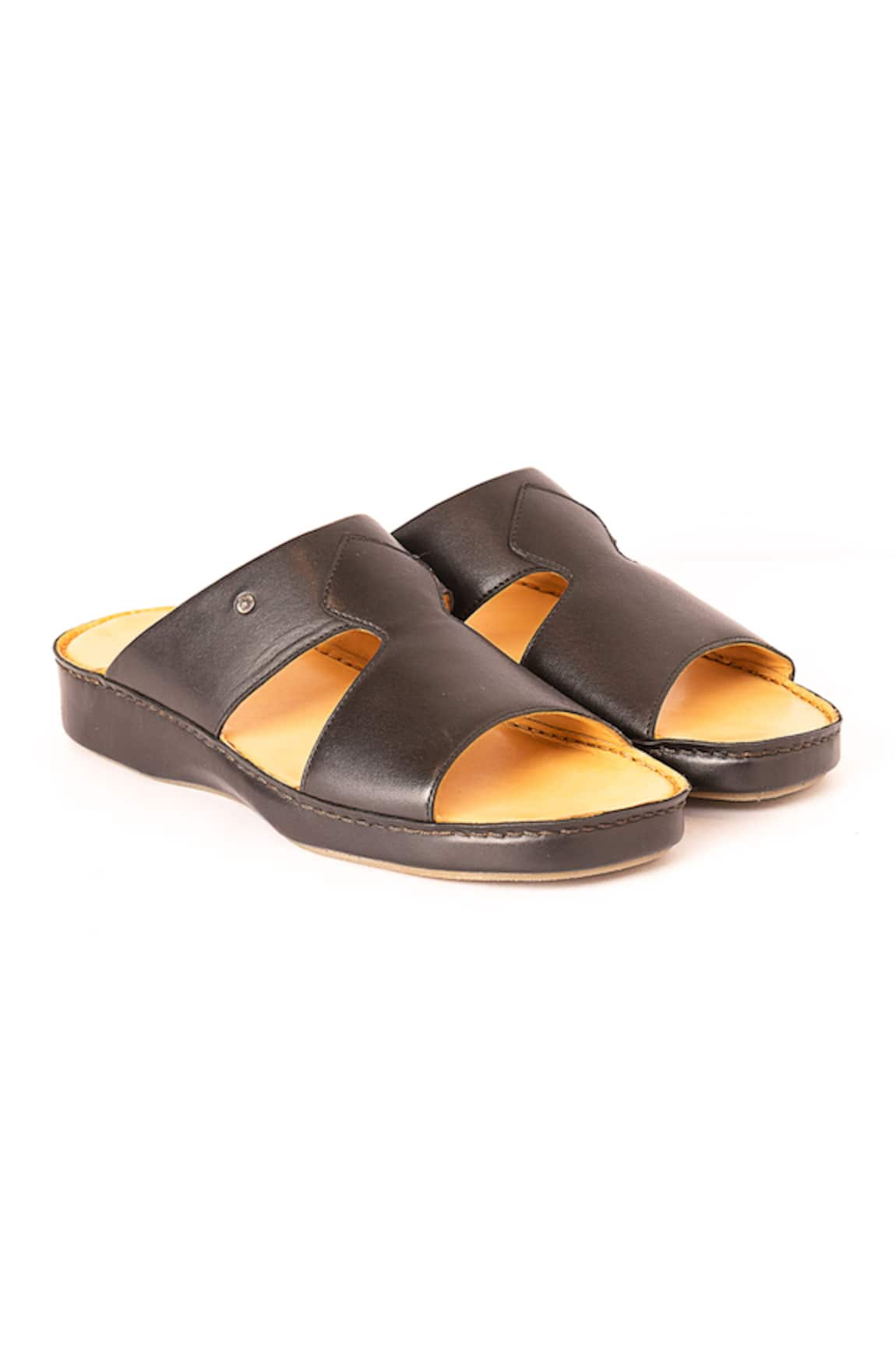 Nauvab Arba Minar Leather Sandals