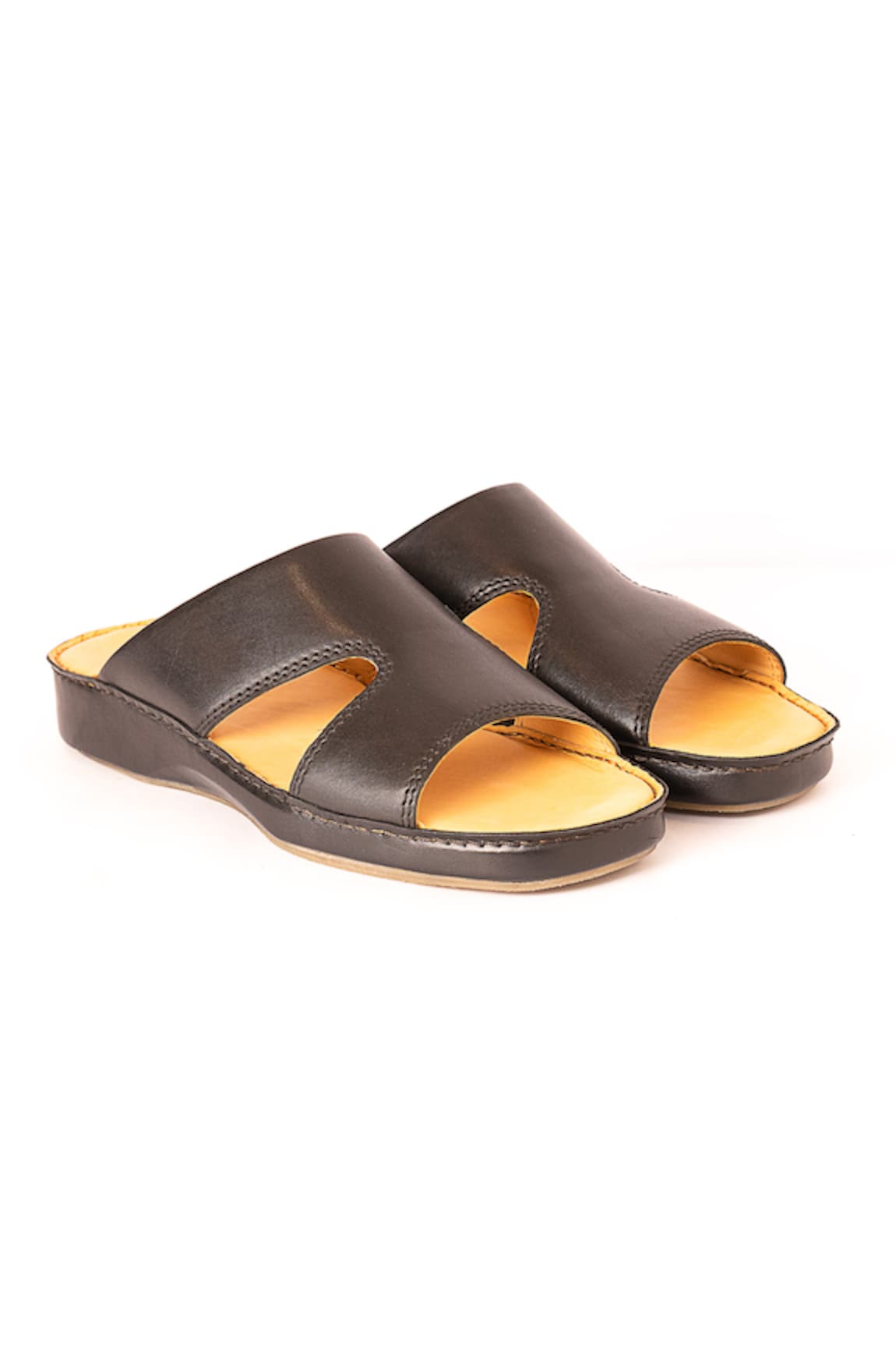 Nauvab Arba Plain Sandals