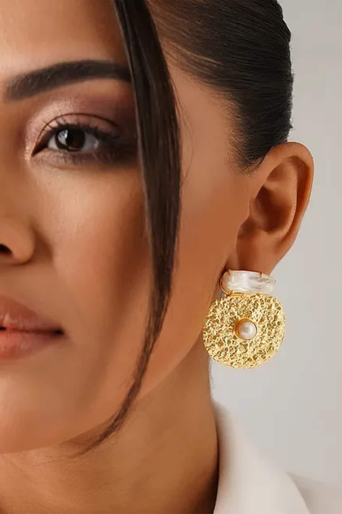 Kastiya Jewels Pearl Embellished Disc Earrings