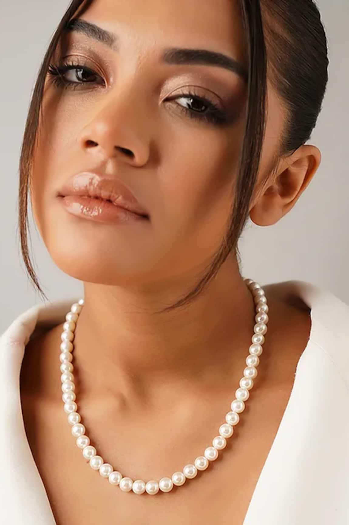 Kastiya Jewels Shell Pearl Necklace