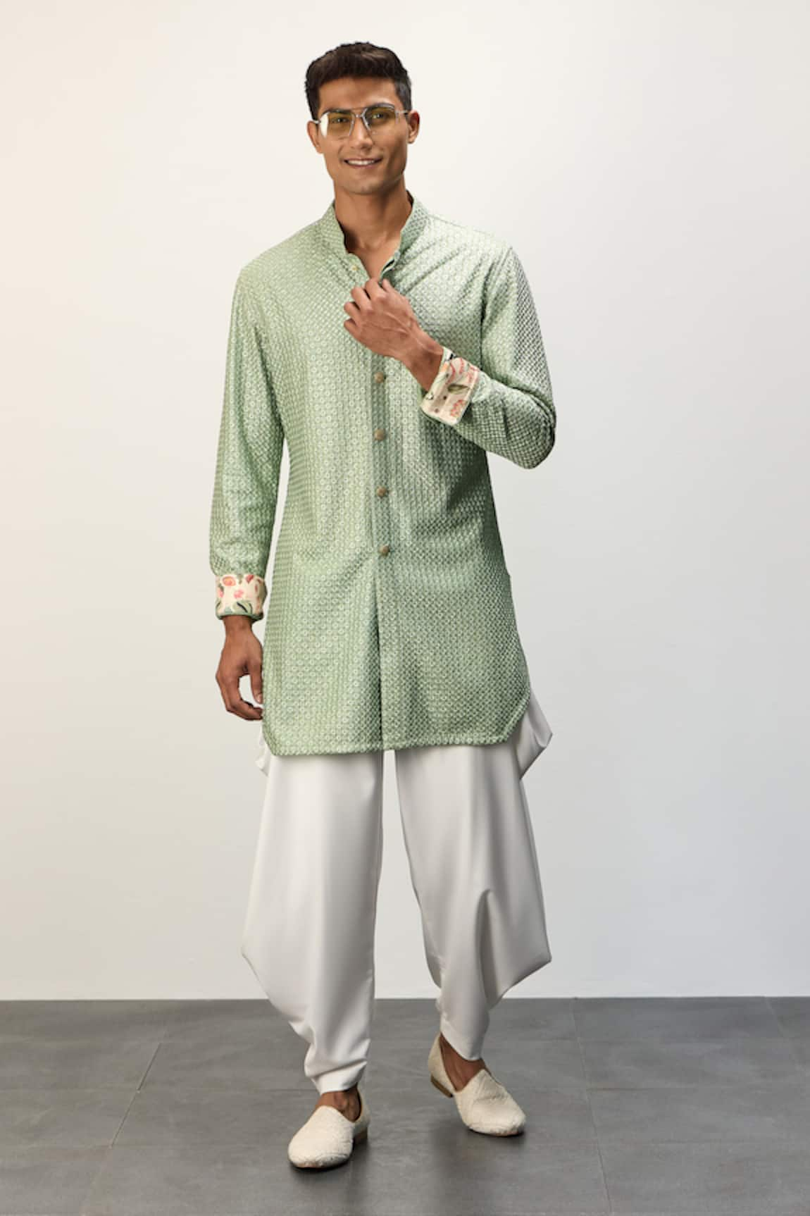 Arjan Dugal Thread Embroidered Short Kurta & Pant Set