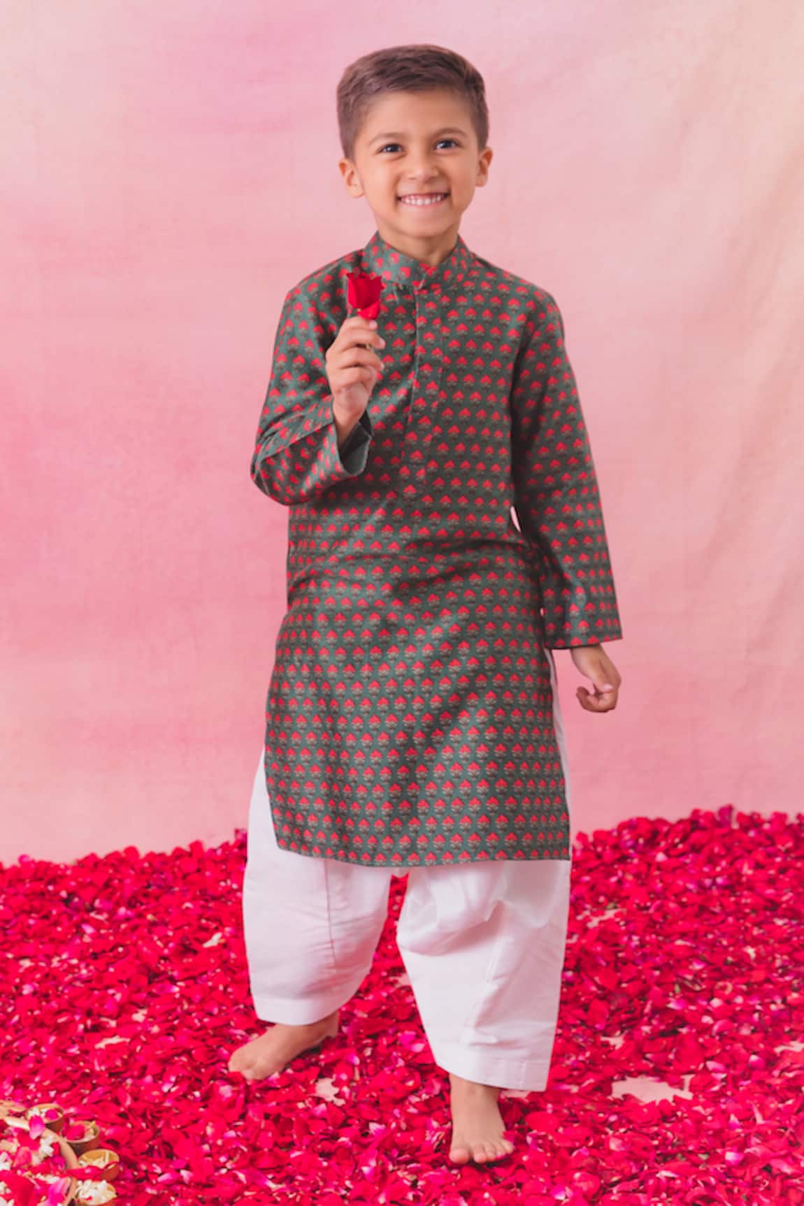 Chotibuti Fleur Motif Print Kurta With Salwar
