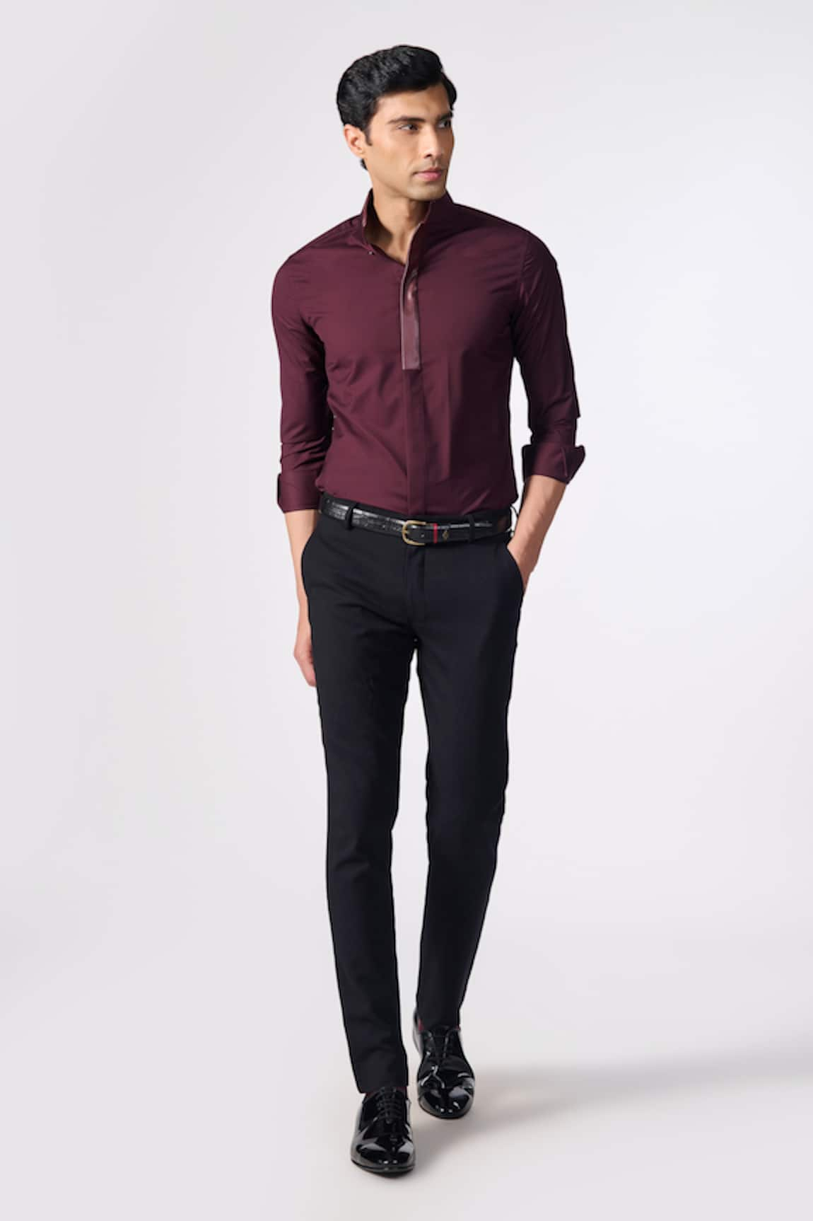 S&N by Shantnu Nikhil Contrast Placket Plain Shirt