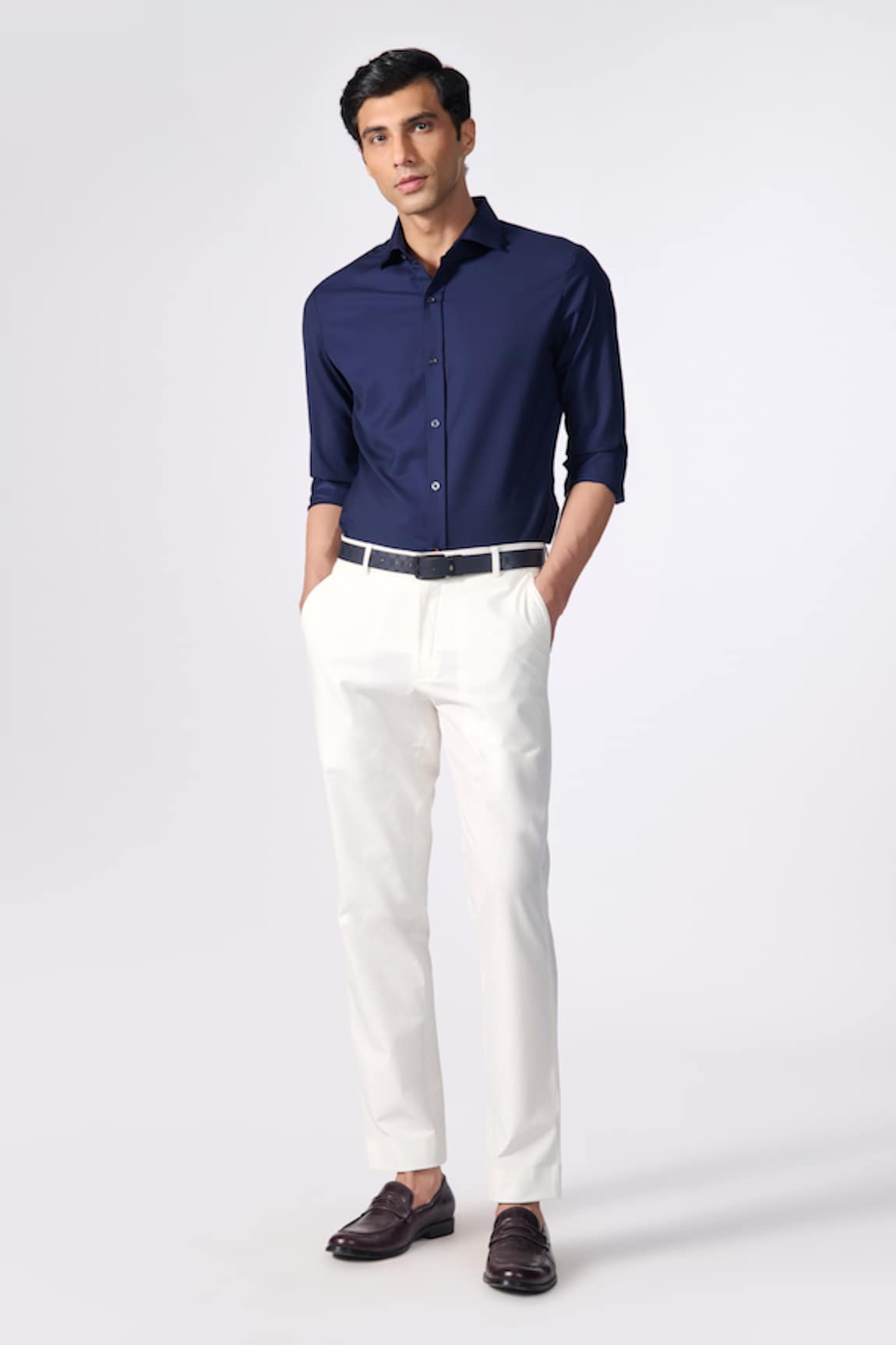 S&N by Shantnu Nikhil Knitted Straight Fit Trouser