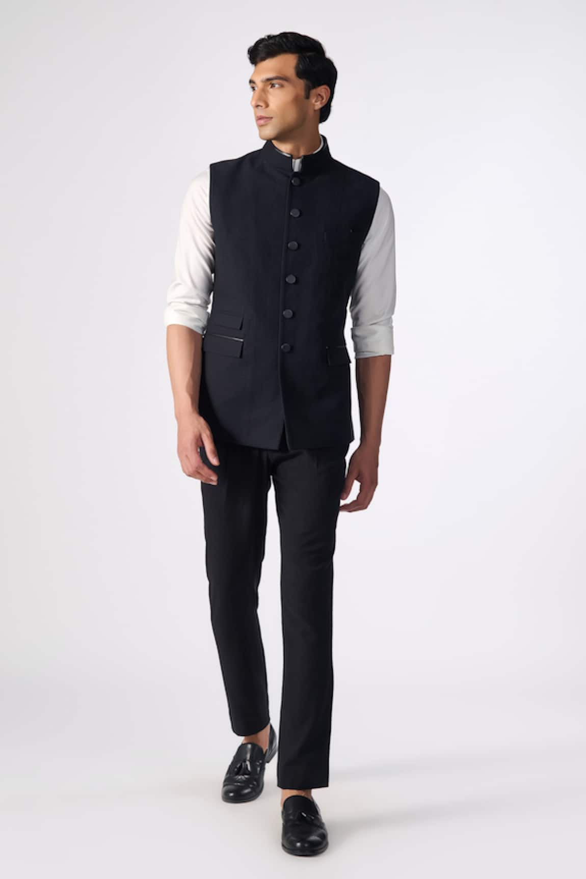 S&N by Shantnu Nikhil Plain Sleeveless Nehru Jacket