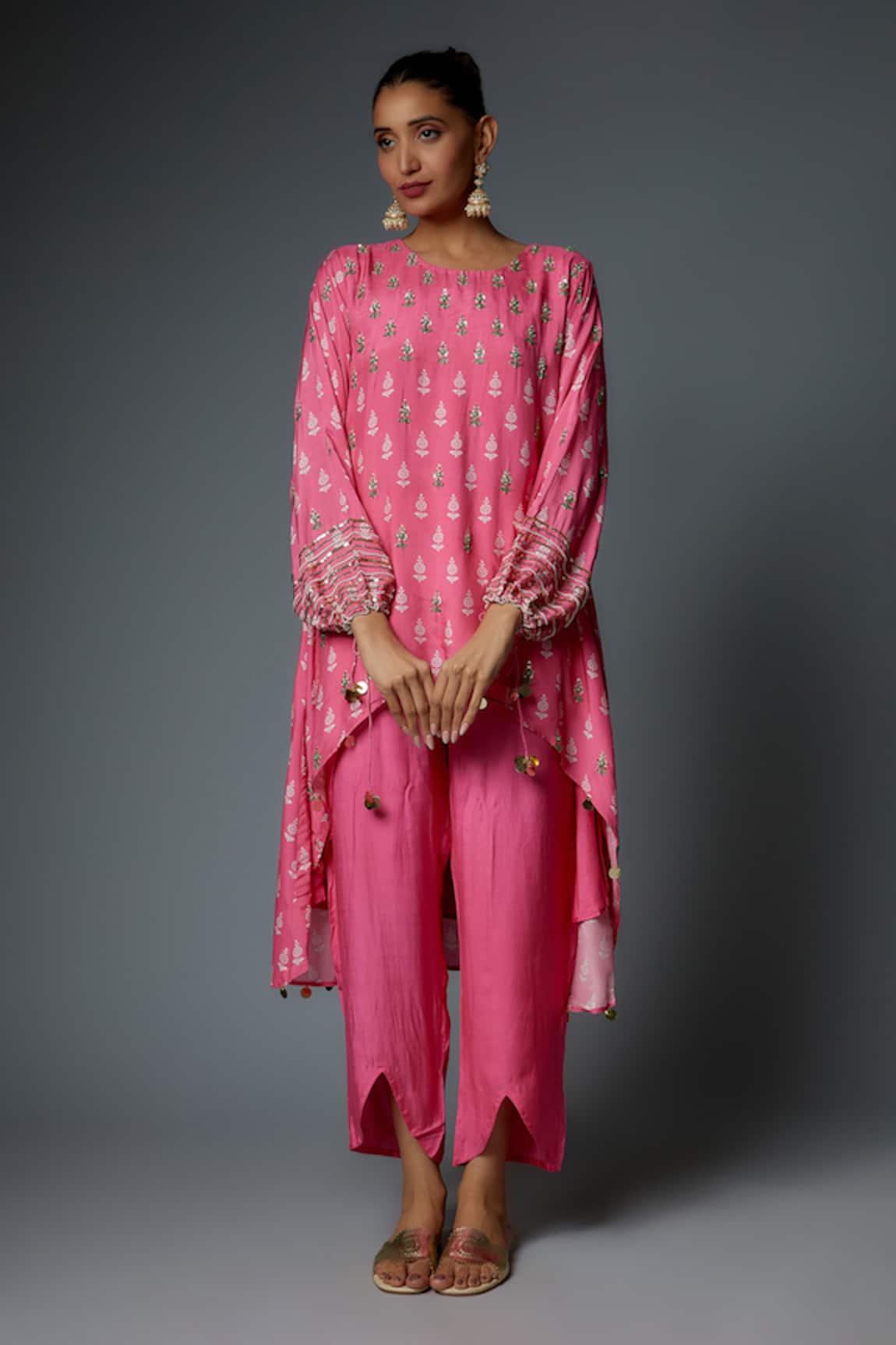 Bha sha Flower Hand Embroidered Tunic With Pant