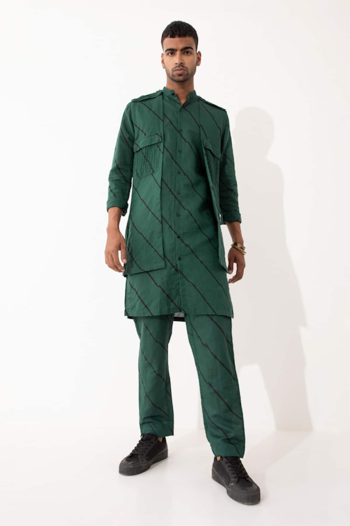 Son of A Noble Snob Myles Bias Printed Bundi & Kurta Set