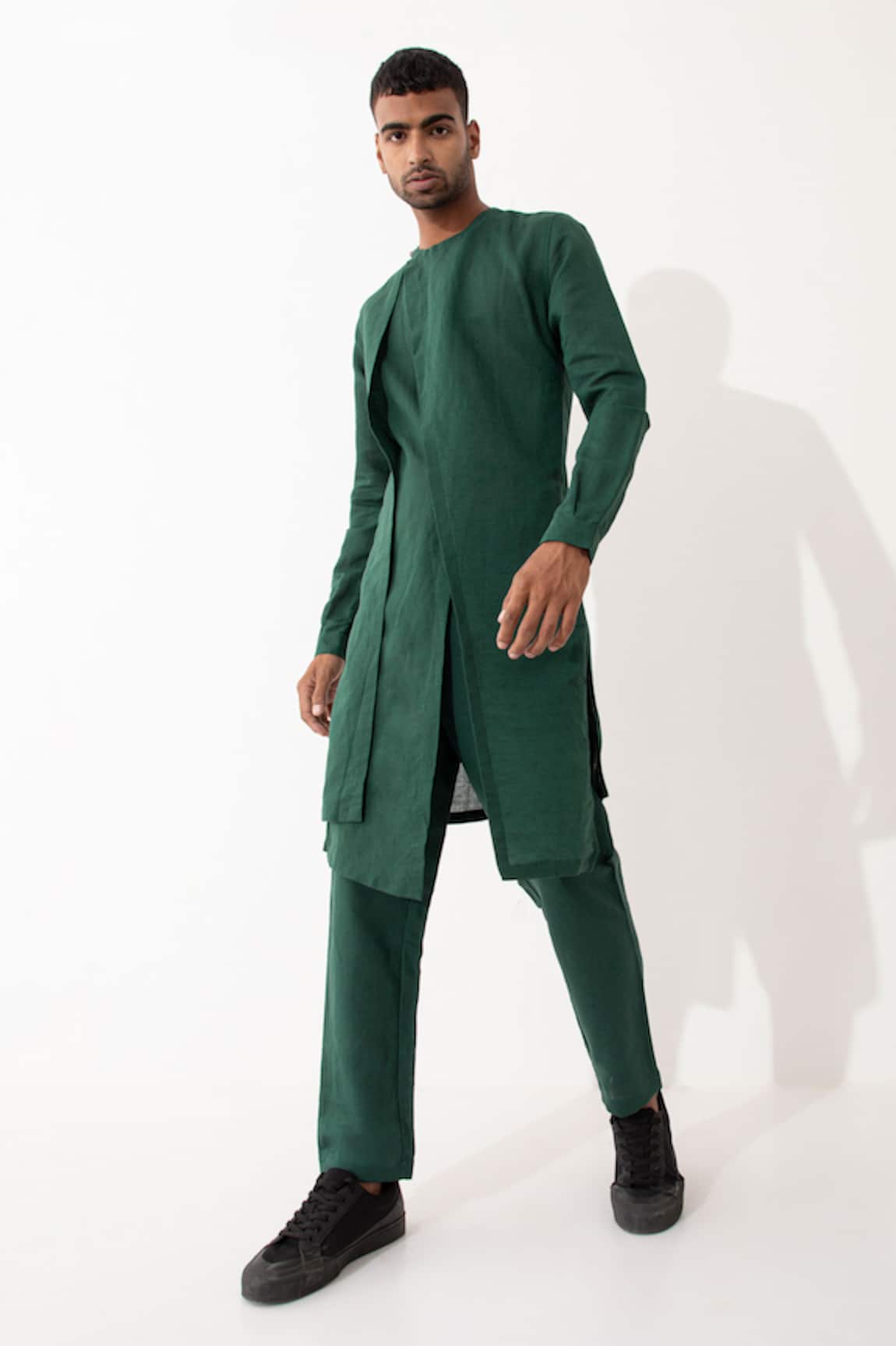 Son of A Noble Snob Kyo Multi-Layered Solid Kurta With Pant
