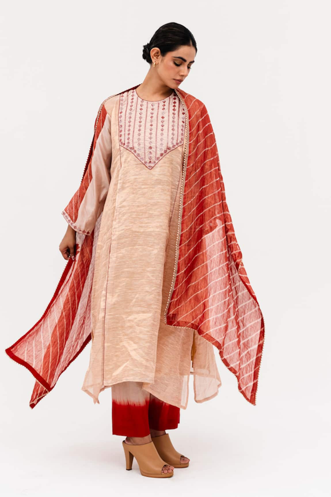 Naina Jain Mej Sheesha Yoke Embroidered Textured Kurta Pant Set