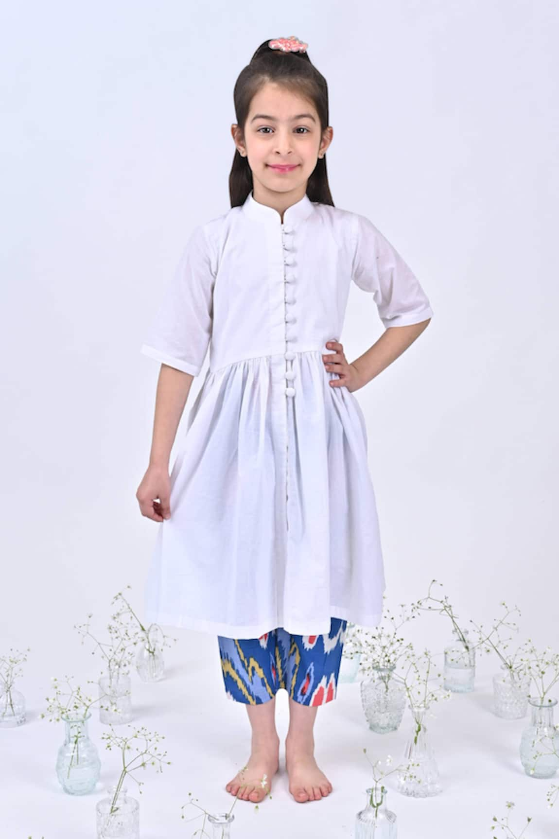 THE COTTON STAPLE Seashell Solid Kurta With Ikat Print Pant