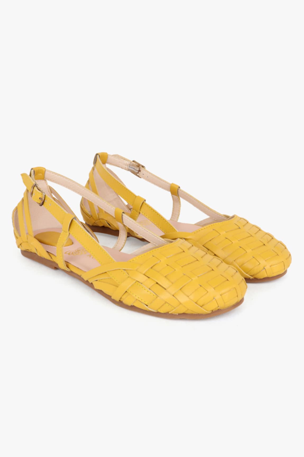 KOLHA Aavya Basket Weave Pattern Sandals