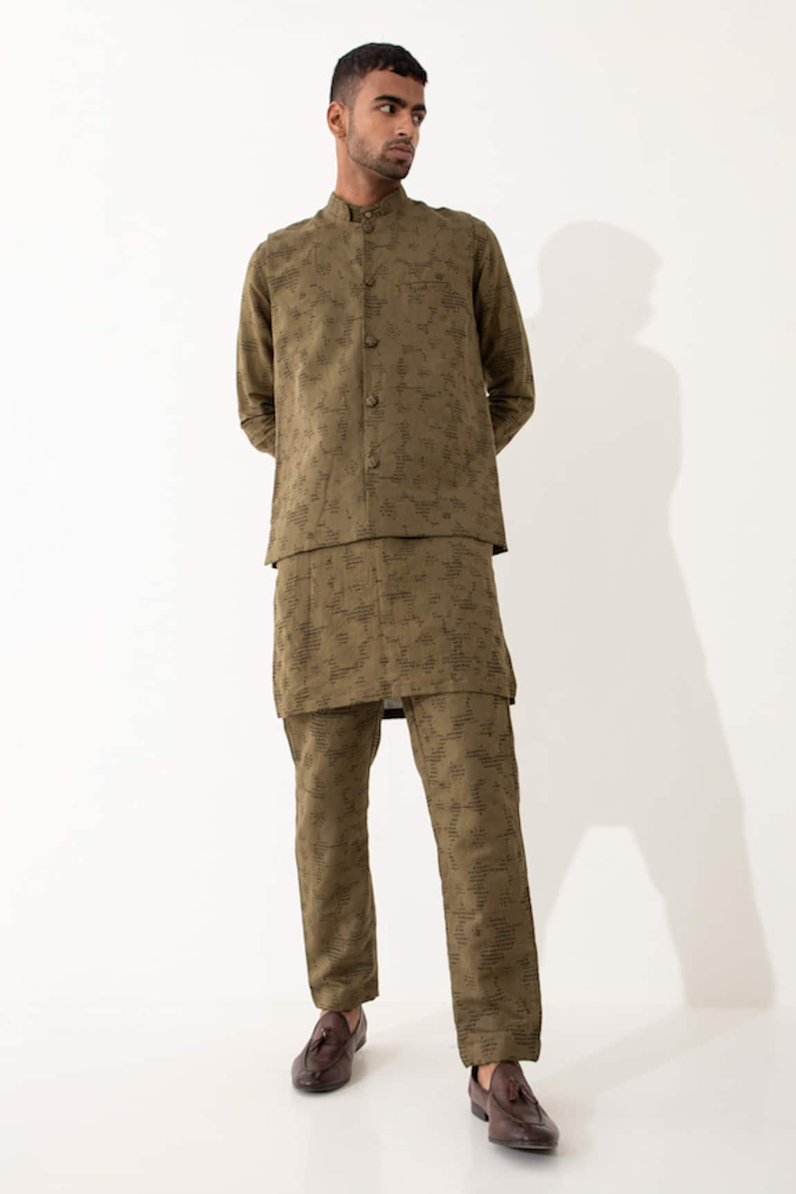 Son of A Noble Snob Void Polka Dot Pattern Bundi & Kurta Set