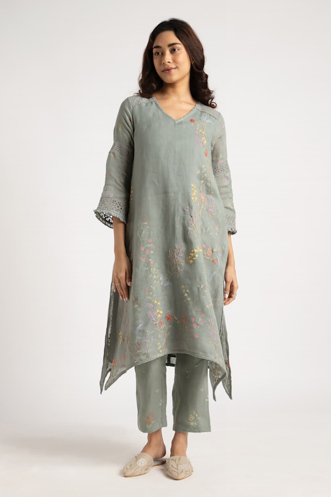 Kaveri Walk in the Clouds Fly Free Floral Print Kurta & Pant Set