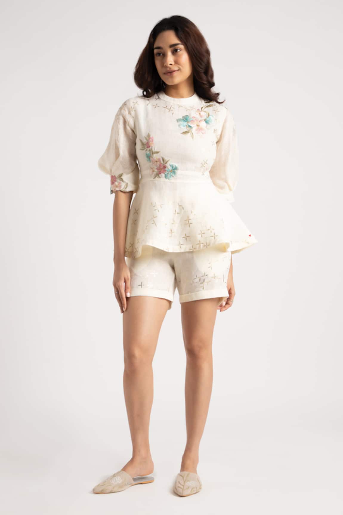 Kaveri Corsage Embroidered Top With Shorts
