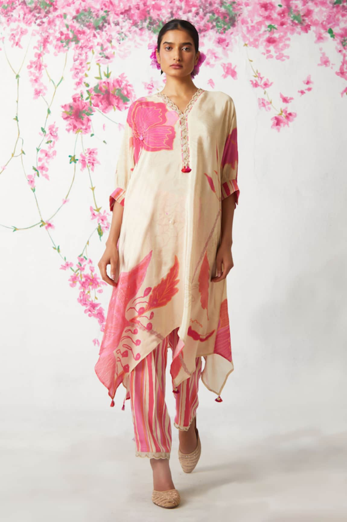 Basil Leaf Floral Pattern Kurta & Pant Set