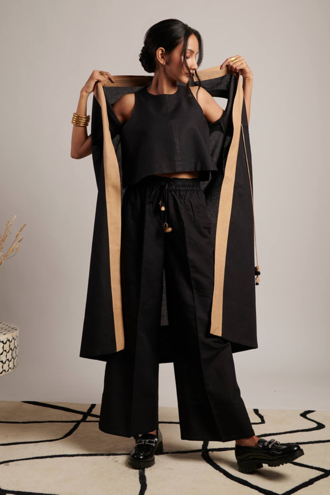 Moh India Harmony Sleeveless Overlay 