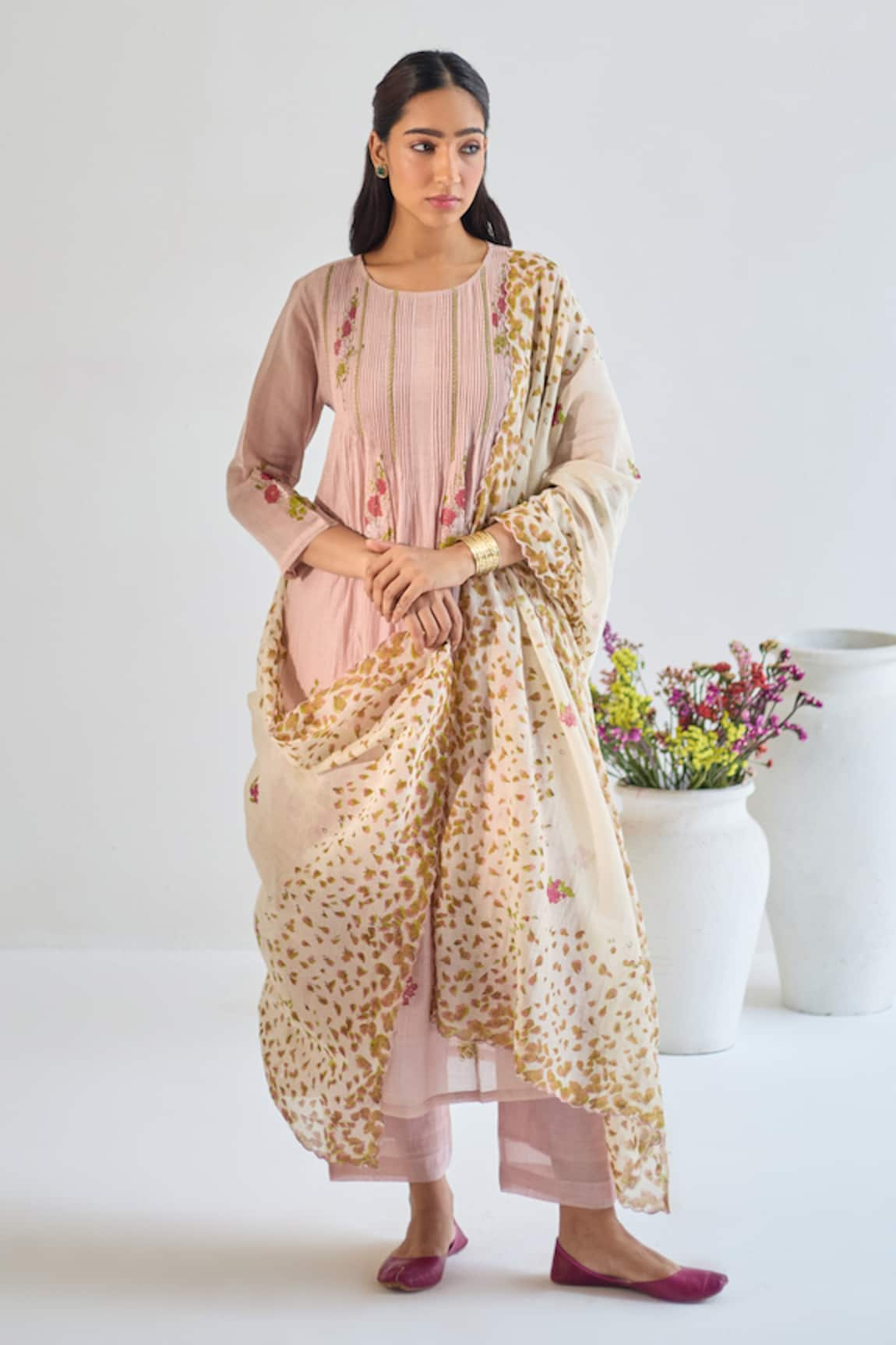 ta’assur Blossom Print Pintucked Kurta Pant Set