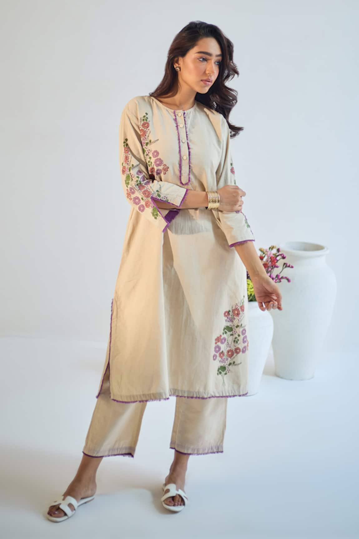 ta’assur Bloomy Print Kurta With Pant