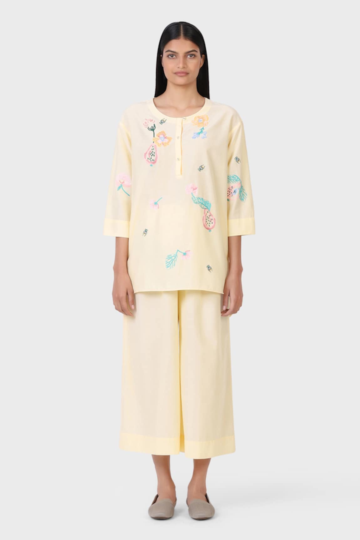 LAITE Pear Garden Embroidered Short Kurta With Pant