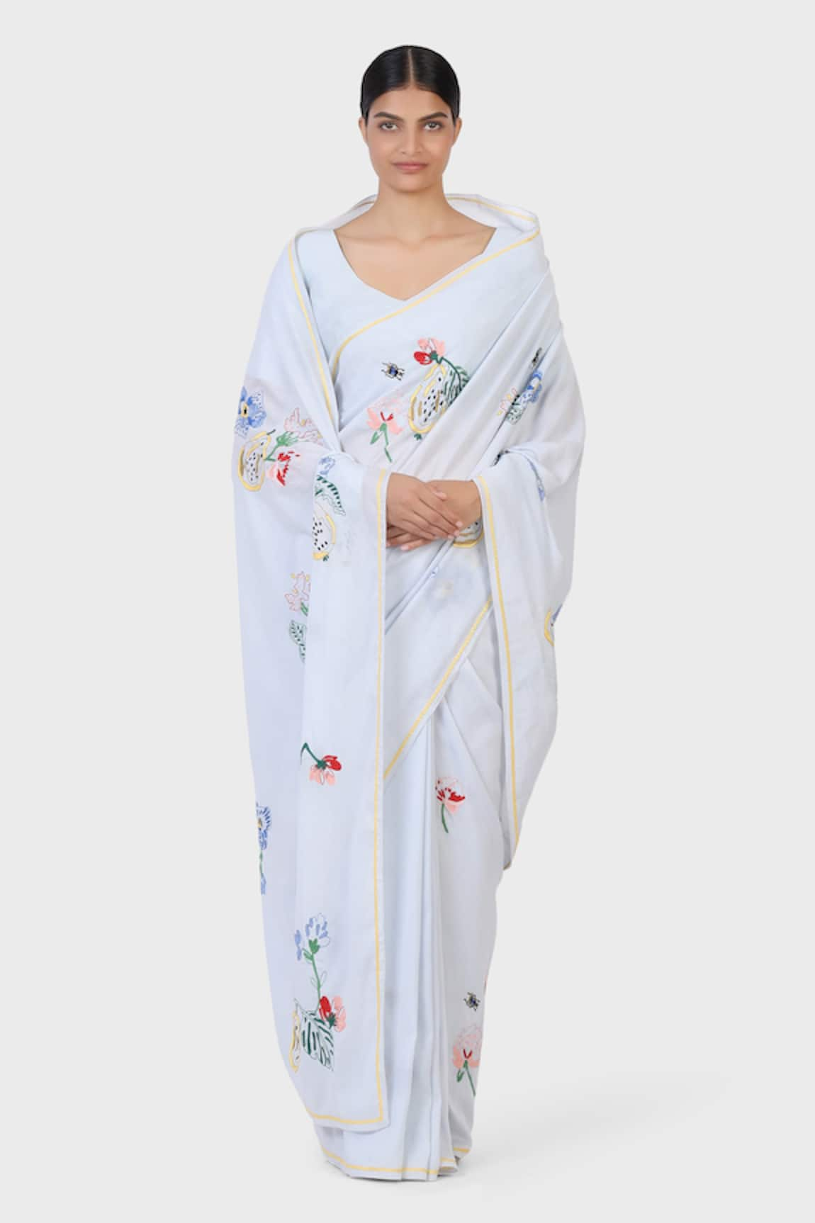 LAITE Pear Garden Thread Embroidered Saree