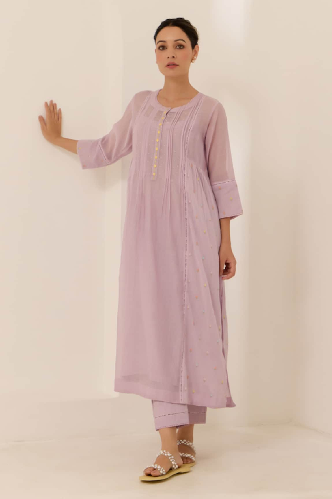 Label Mansi Nagdev Amelia Thread Embroidered Kurta & Pant