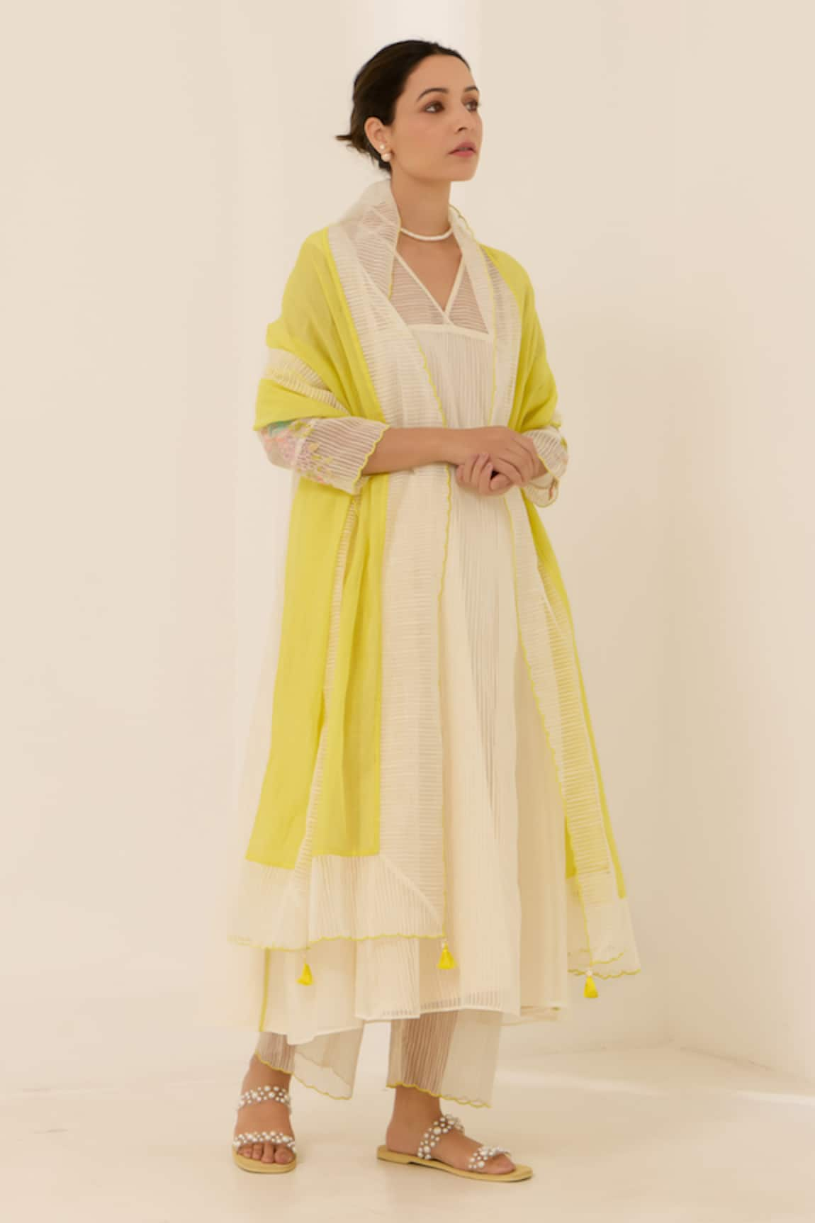 Label Mansi Nagdev Lilybeth Textured Kurta Pant Set